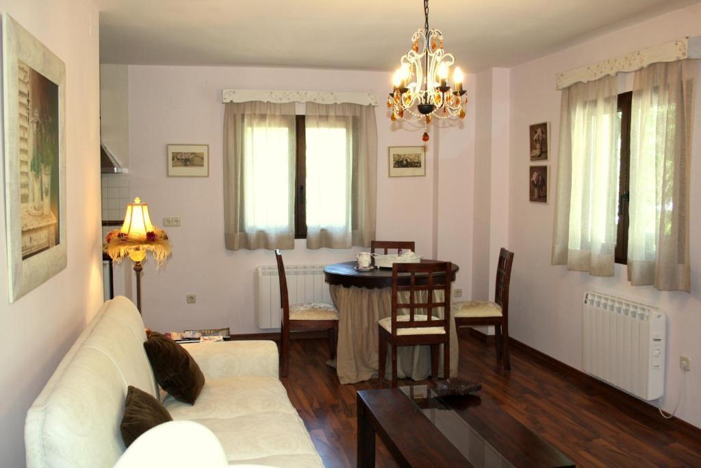 El Horreo Miraflores de la Sierra Room photo
